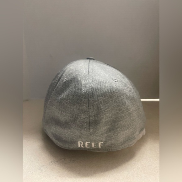 Reef Grand Men's Stretch Fit Hat Cap - Picture 2 of 4